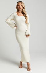 Nina knitted Maxi Dress - Scoop Neck Knitted Maxi Dress in Beige